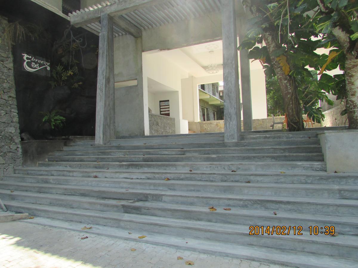The Breeze Hotel Elpitiya  Exteriör bild